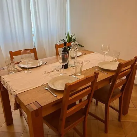 Cozy Central 1bd Fast Wifi Διαμέρισμα *
